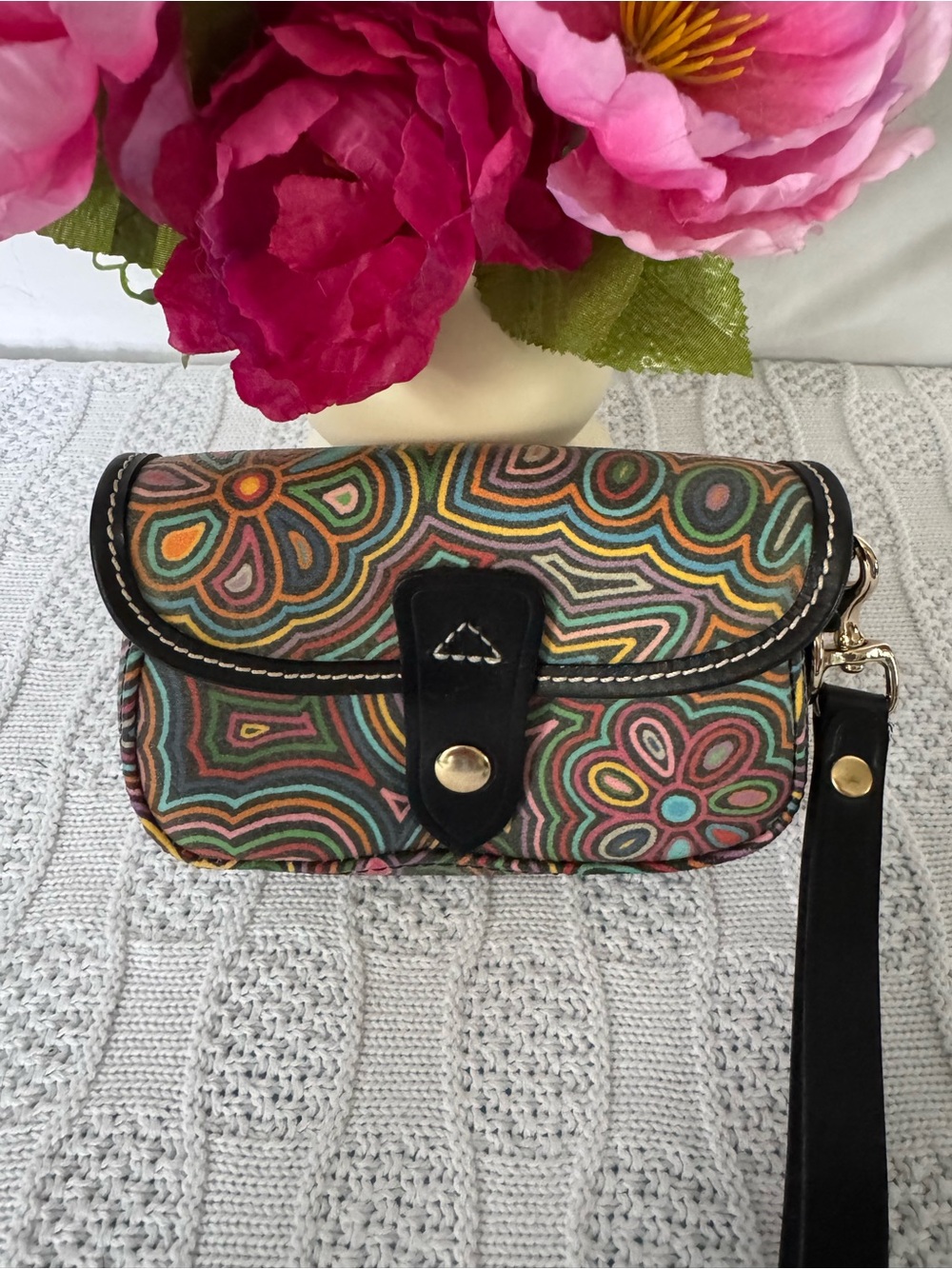 Dooney & Bourke NWOT vintage doodle print wristlet